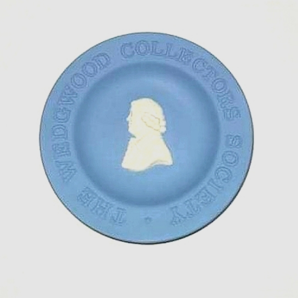 The Wedgewood Collector's Society Blue Jasperware Ben Franklin Plate